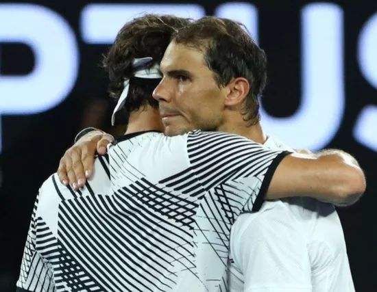 包含费德勒赛事官方发布败北新规，老鹰争议不断！的词条